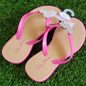 Sonia flip flops